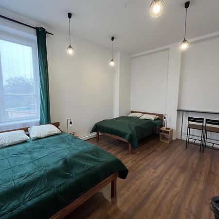 Room In Old Town คราคูฟ ภายนอก รูปภาพ