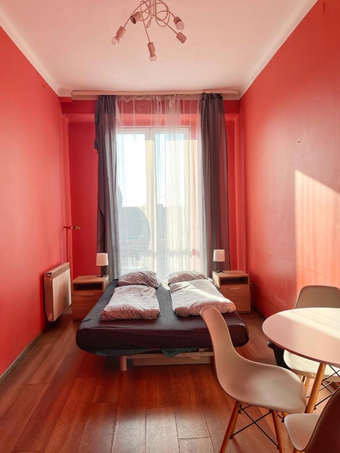 Room In Old Town คราคูฟ ภายนอก รูปภาพ