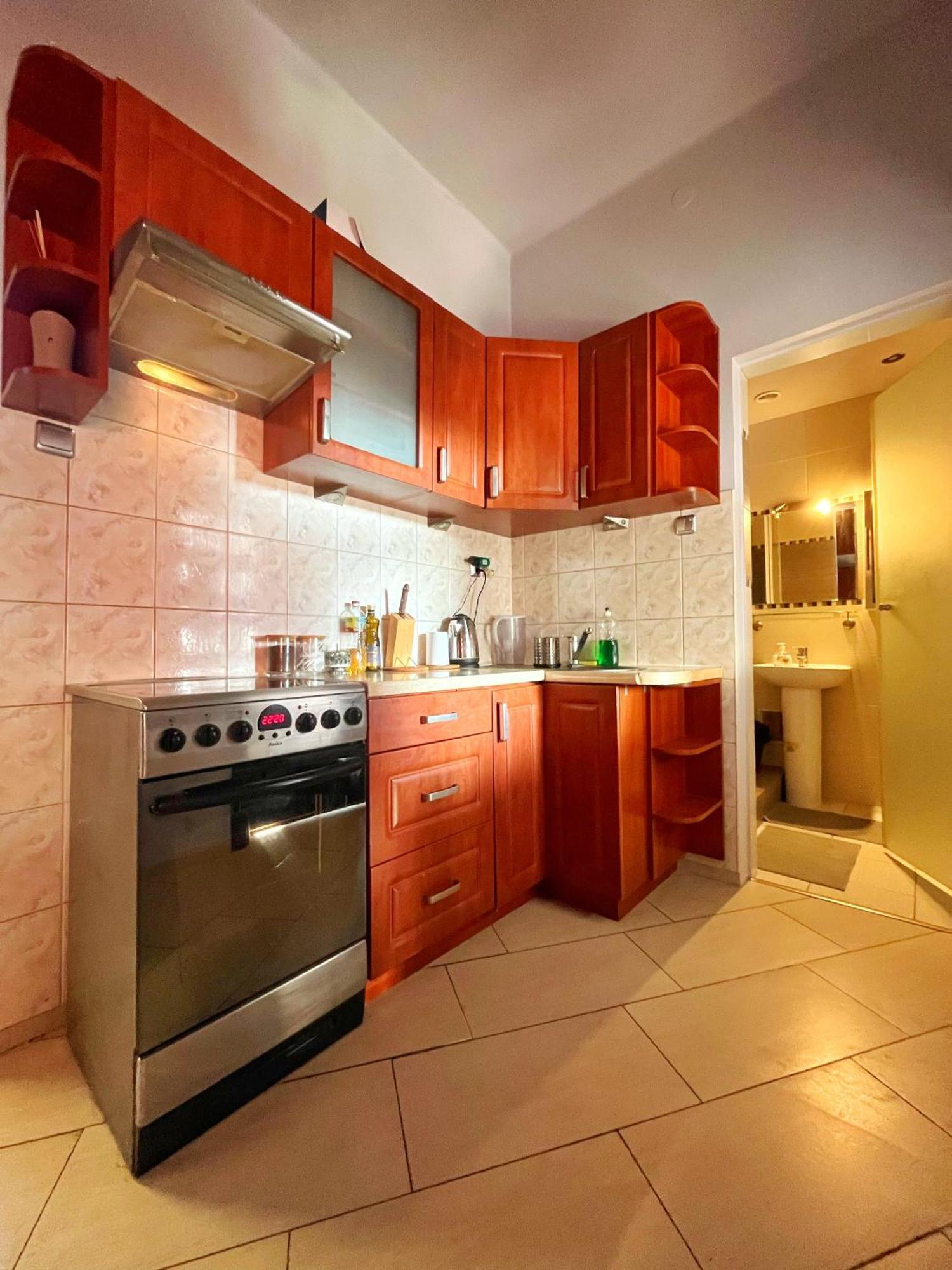 Room In Old Town คราคูฟ ภายนอก รูปภาพ