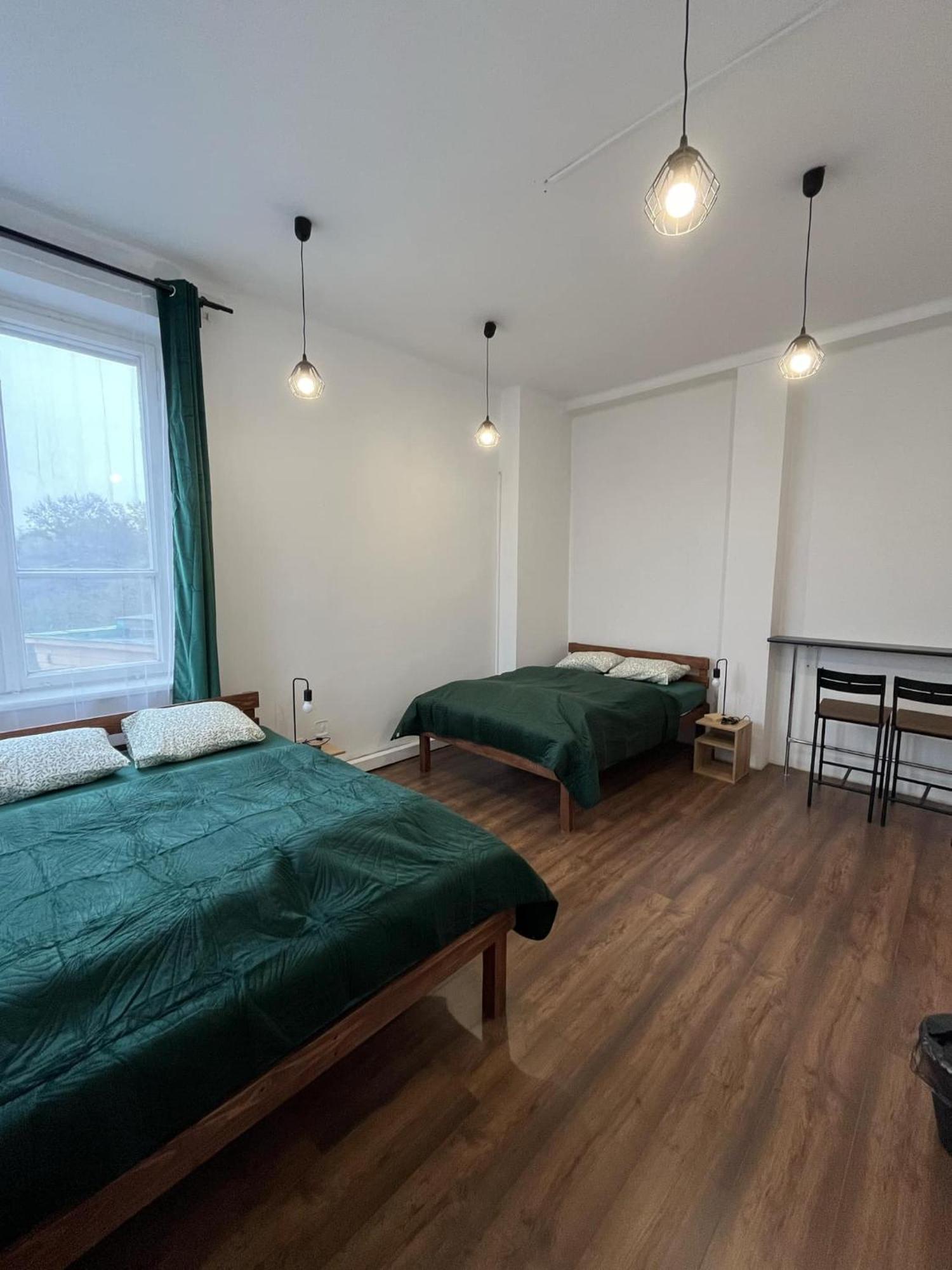 Room In Old Town คราคูฟ ภายนอก รูปภาพ