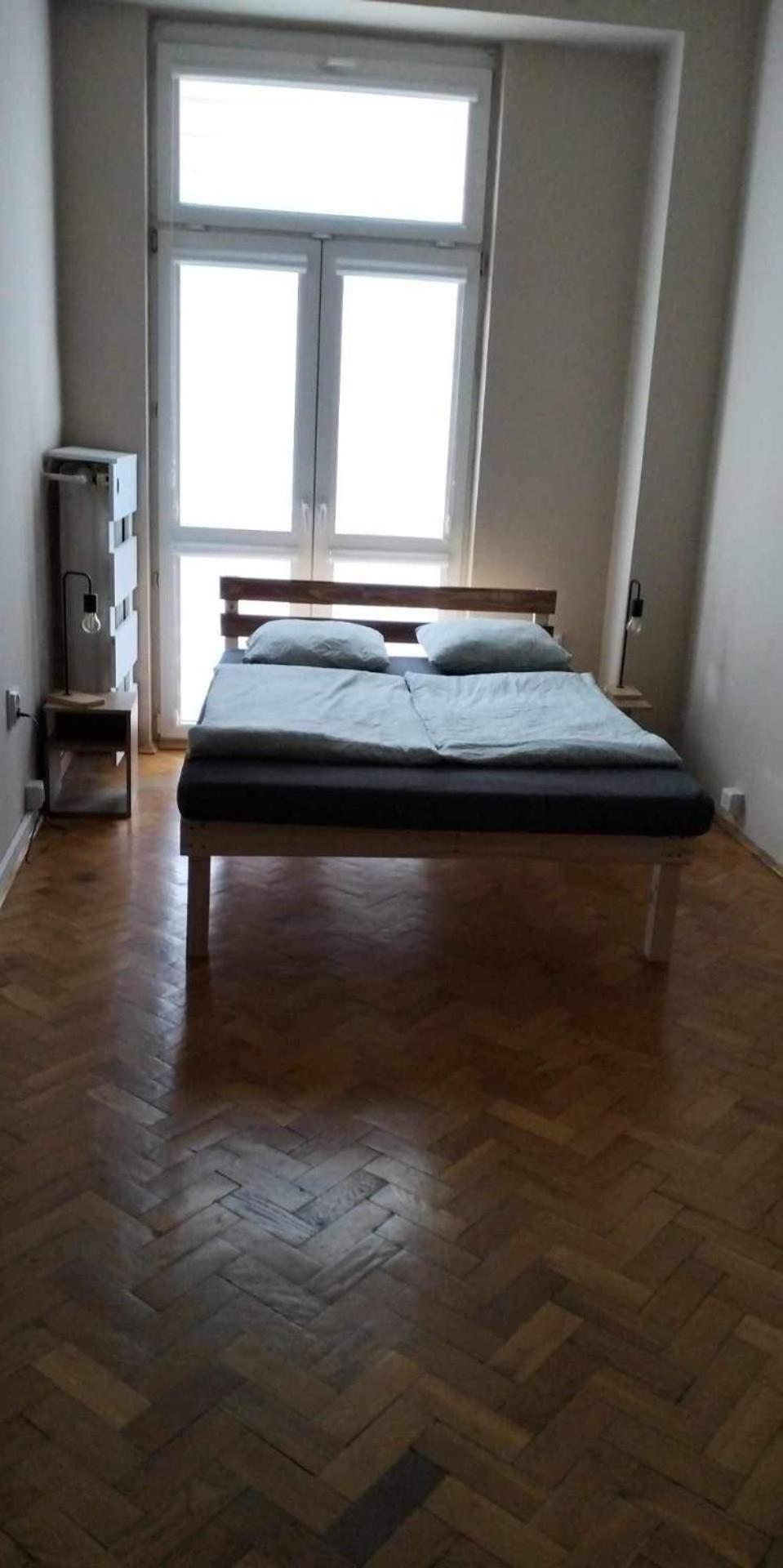 Room In Old Town คราคูฟ ภายนอก รูปภาพ