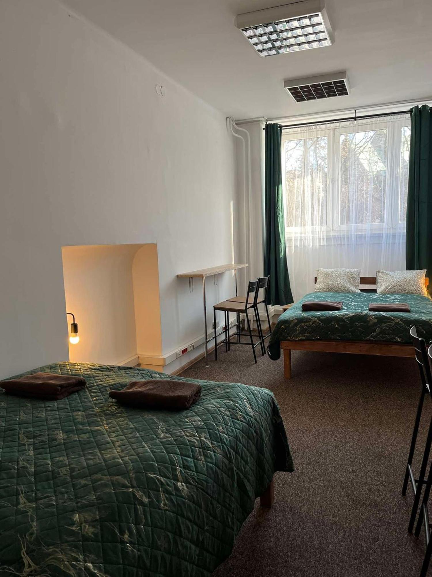 Room In Old Town คราคูฟ ภายนอก รูปภาพ
